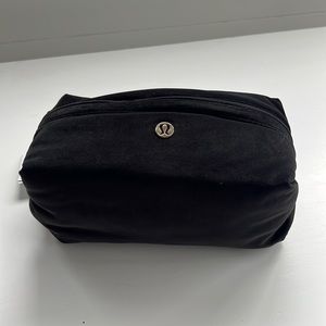 feeling ready pouch -lululemon